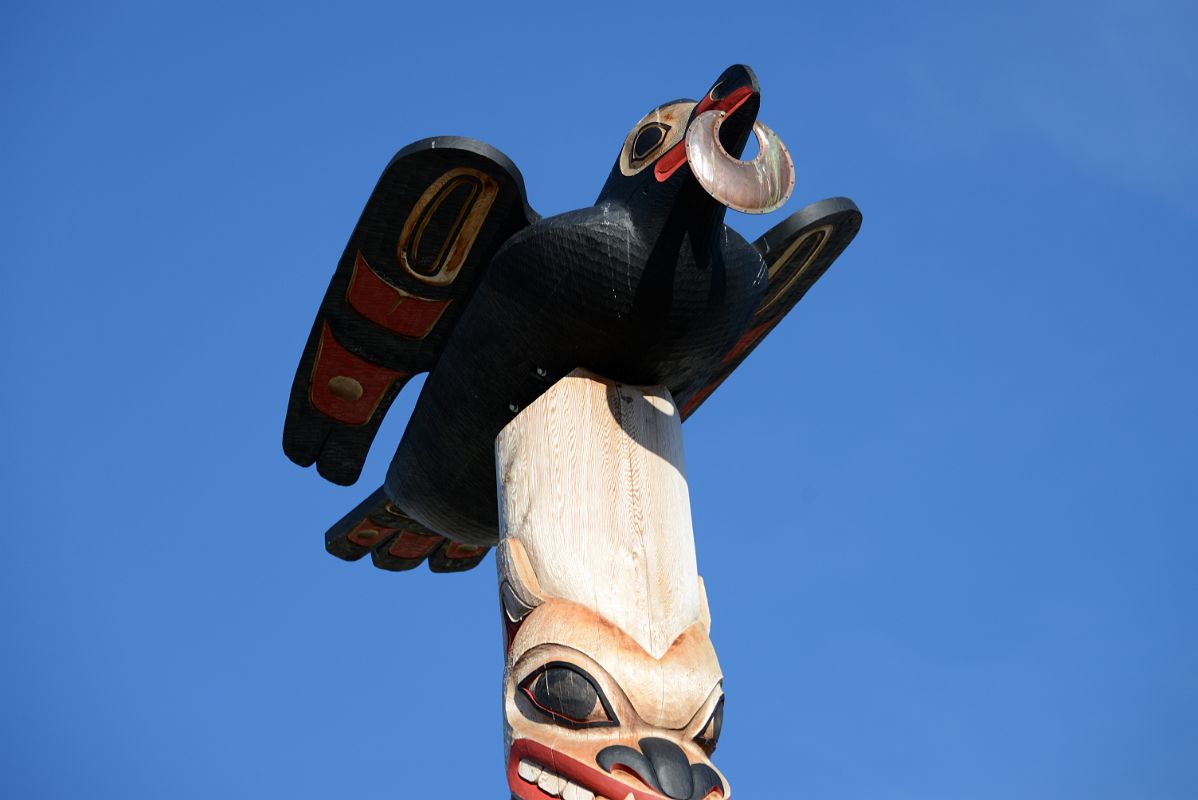 06C Totem Pole Top Close Up Next To The Yukon River Whitehorse Yukon